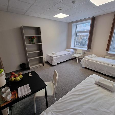 Room Near City Center Harbour Talin Exterior foto