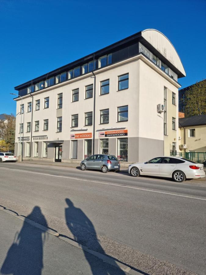 Room Near City Center Harbour Talin Exterior foto