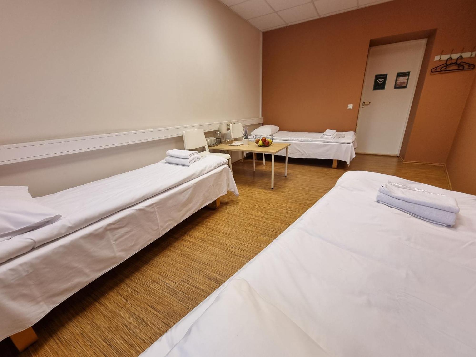 Room Near City Center Harbour Talin Exterior foto